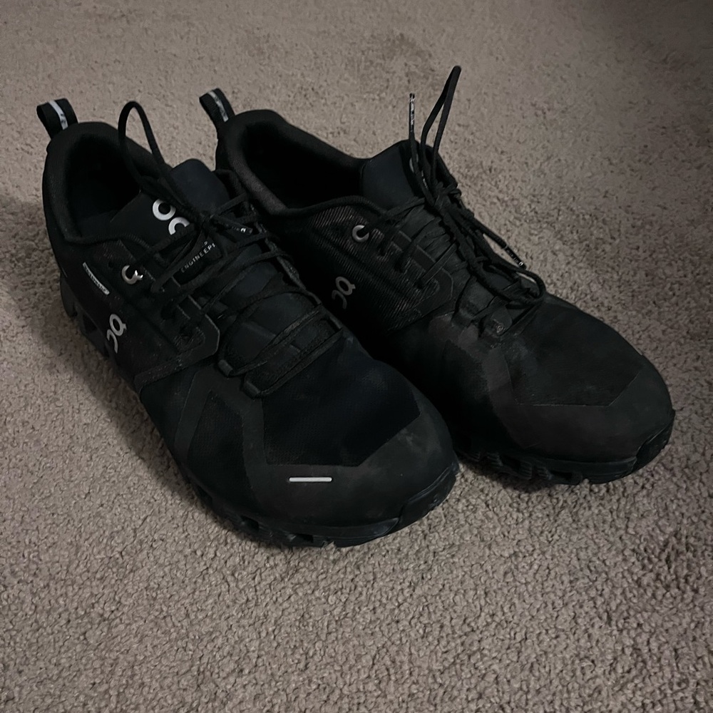 On Cloud Men’s Shoes